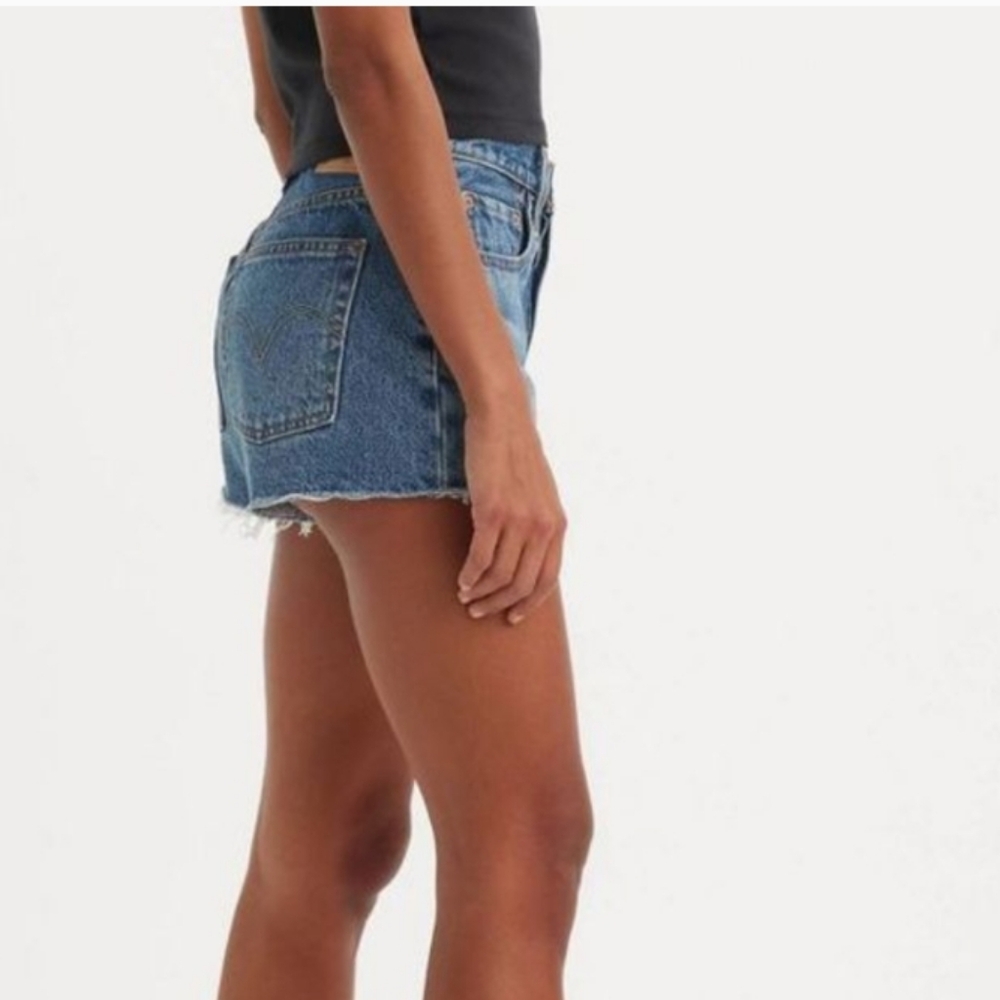 Levis High Rise Cut-off Button Fly Short - Picture 2 of 9